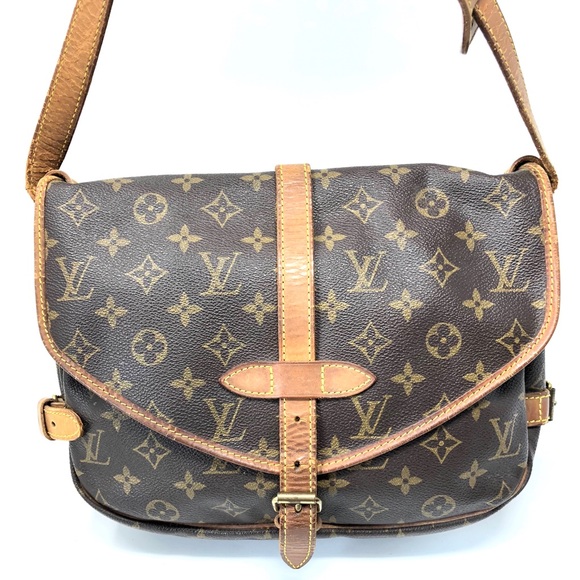 Louis Vuitton Handbags - Auth Louis Vuitton Saumur 30 Crossbody Bag Vtg